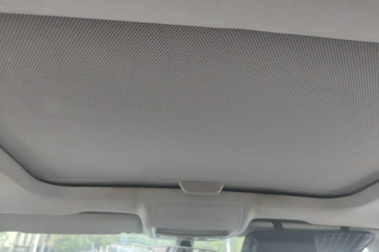 Used Volkswagen Lamando 2015 280TSI DSG Luxury Edition Headliner
