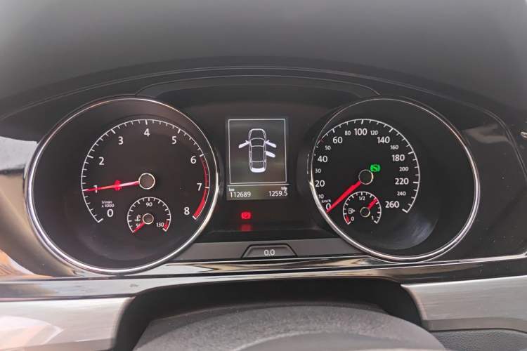 Used Volkswagen Lamando 2015 280TSI DSG Comfort Edition Instrument Cluster