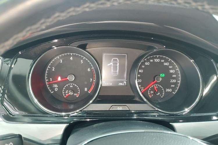 Used Volkswagen Lamando 2015 280TSI DSG Comfort Edition Instrument Cluster