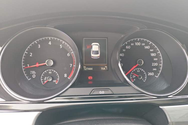 Used Volkswagen Lamando 2015 330TSI DSG Luxury Edition Instrument Cluster
