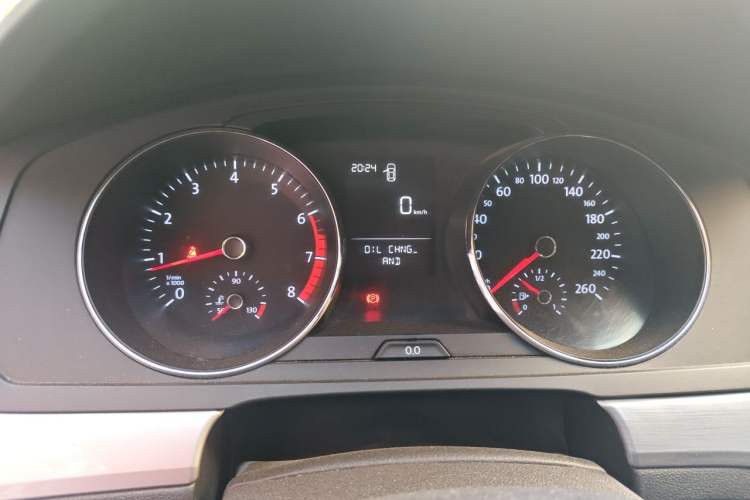 Used Volkswagen Lamando 2015 230TSI Manual Trend Edition Instrument Cluster