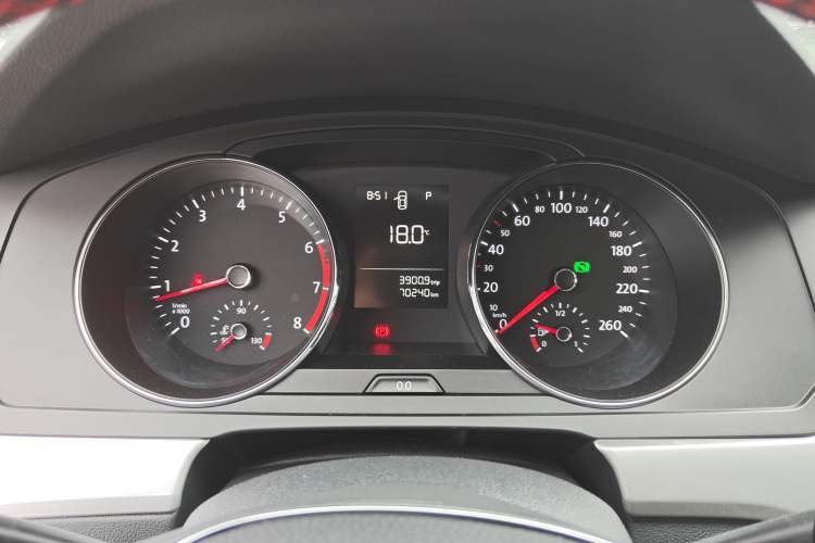 Used Volkswagen Lamando 2015 230TSI DSG Fashion Edition Instrument Cluster