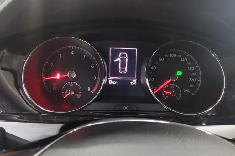 Used Volkswagen Lamando 2015 330TSI DSG Comfort Edition Instrument Cluster