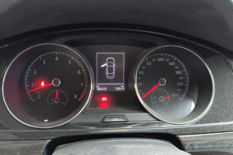 Used Volkswagen Lamando 2015 280TSI DSG Comfort Edition Instrument Cluster