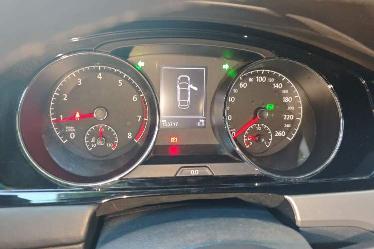 Used Volkswagen Lamando 2015 280TSI DSG Comfort Edition Instrument Cluster