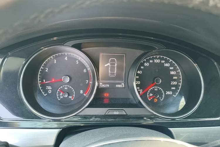Used Volkswagen Lamando 2015 330TSI DSG Comfort Edition Instrument Cluster