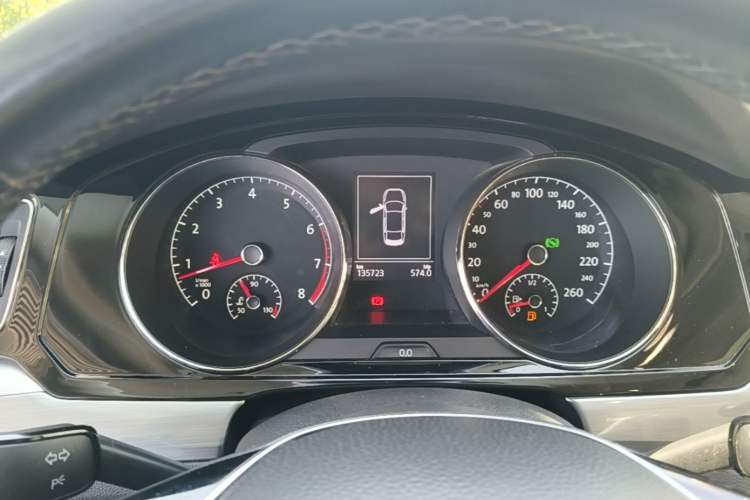 Used Volkswagen Lamando 2015 280TSI DSG Comfort Edition Instrument Cluster