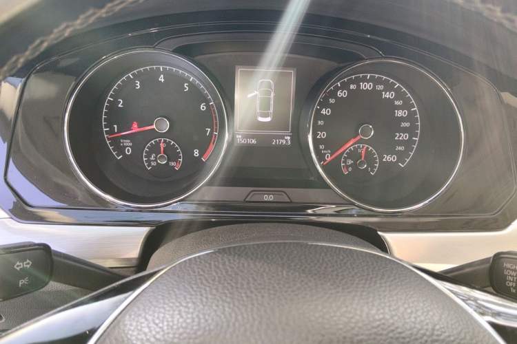 Used Volkswagen Lamando 2015 280TSI DSG Comfort Edition Instrument Cluster