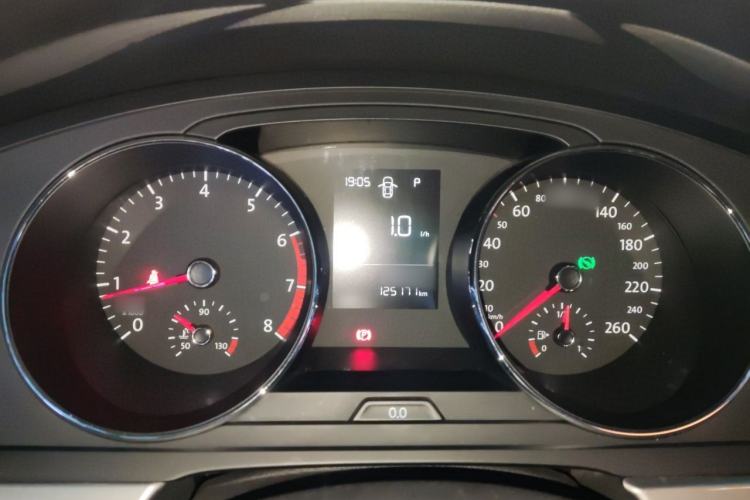 Used Volkswagen Lamando 2015 230TSI DSG Fashion Edition Instrument Cluster