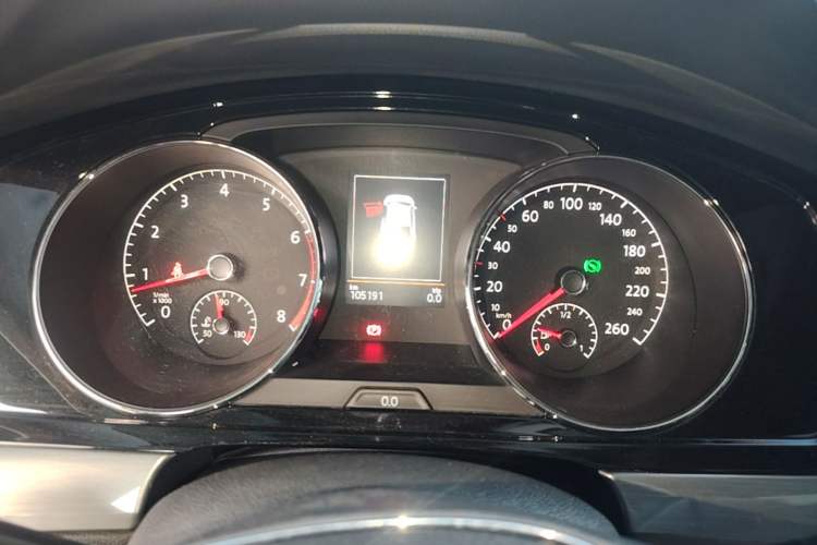 Used Volkswagen Lamando 2015 330TSI DSG Luxury Edition Instrument Cluster
