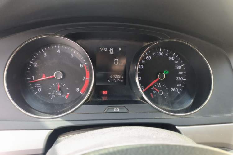 Used Volkswagen Lamando 2015 230TSI DSG Fashion Edition Instrument Cluster