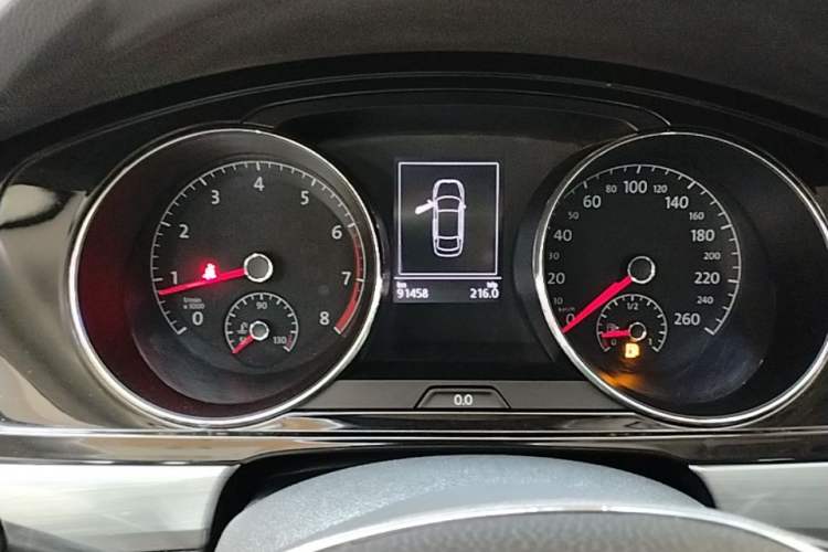 Used Volkswagen Lamando 2015 280TSI DSG Comfort Edition Instrument Cluster