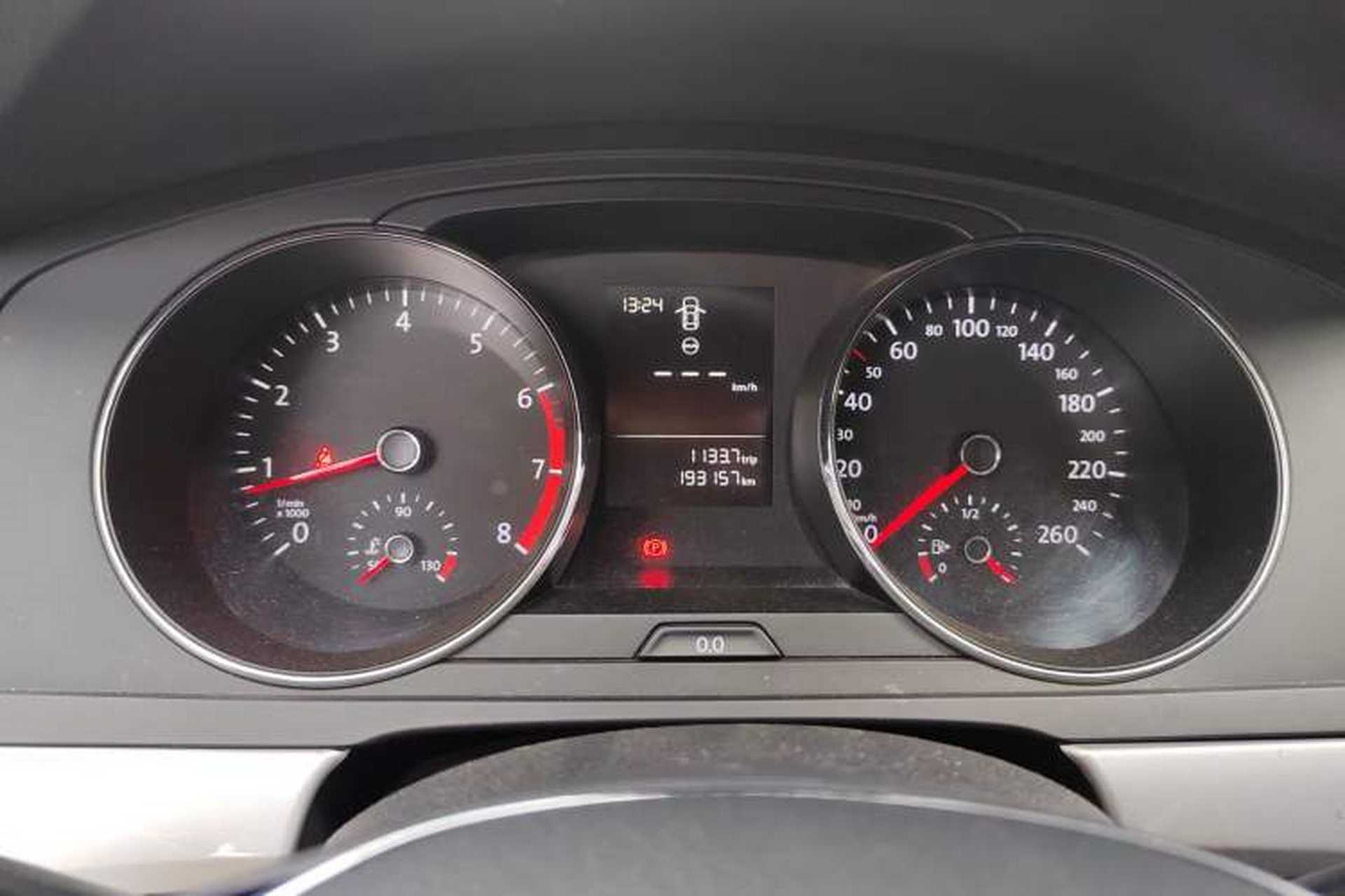 Used Volkswagen Lamando 2015 230TSI Manual Trend Edition Instrument Cluster