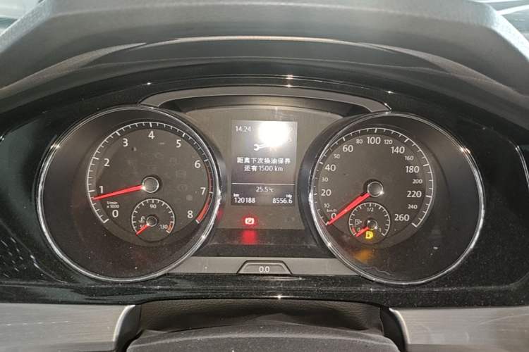 Used Volkswagen Lamando 2015 280TSI DSG Comfort Edition Instrument Cluster