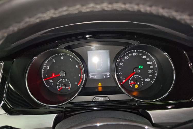 Used Volkswagen Lamando 2015 280TSI DSG Comfort Edition Instrument Cluster