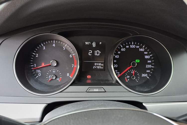 Used Volkswagen Lamando 2015 230TSI DSG Fashion Edition Instrument Cluster