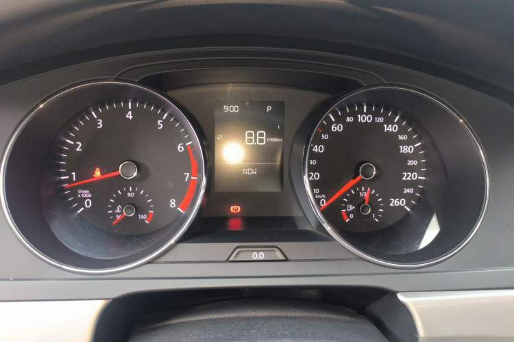 Used Volkswagen Lamando 2015 230TSI DSG Fashion Edition Instrument Cluster