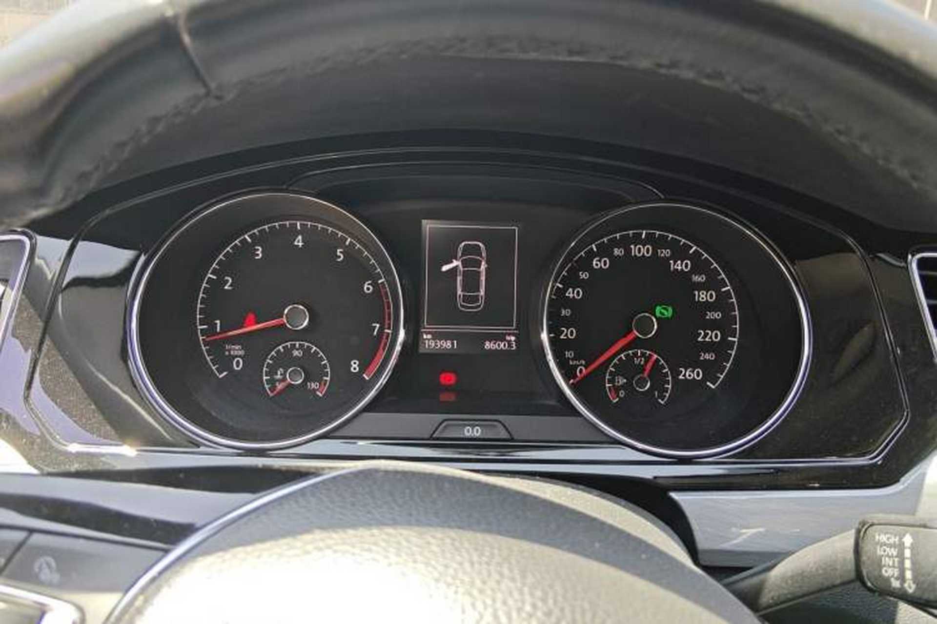 Used Volkswagen Lamando 2015 280TSI DSG Comfort Edition Instrument Cluster