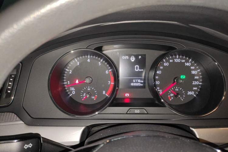 Used Volkswagen Lamando 2015 230TSI DSG Fashion Edition Instrument Cluster