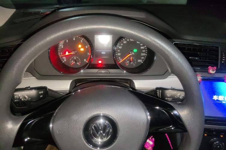 Used Volkswagen Lamando 2015 230TSI DSG Fashion Edition Instrument Cluster