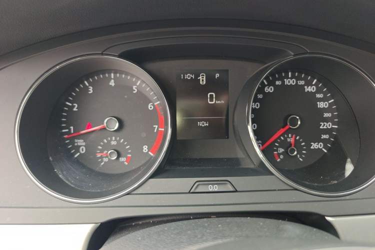Used Volkswagen Lamando 2015 230TSI DSG Fashion Edition Instrument Cluster