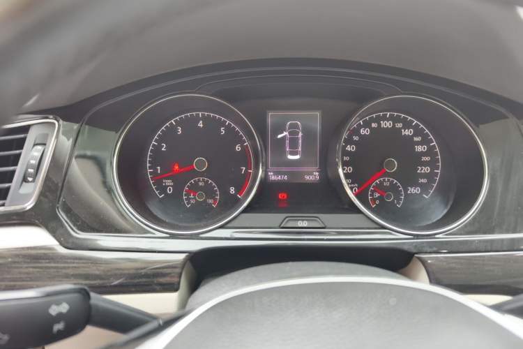 Used Volkswagen Lamando 2015 280TSI DSG Comfort Edition Instrument Cluster