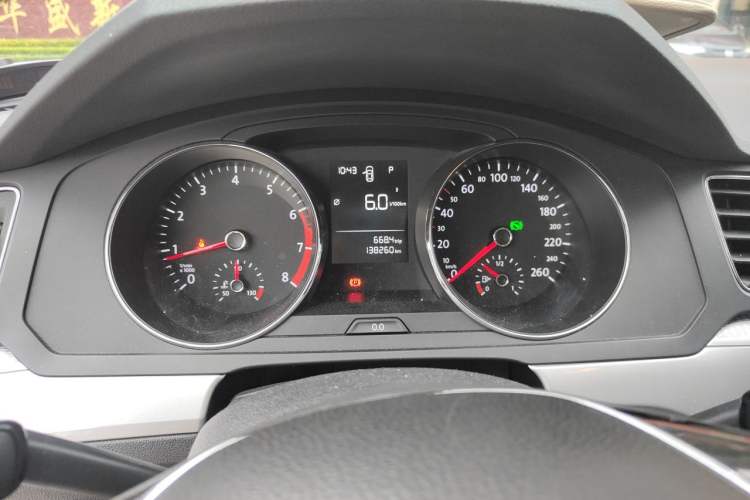 Used Volkswagen Lamando 2015 230TSI DSG Fashion Edition Instrument Cluster