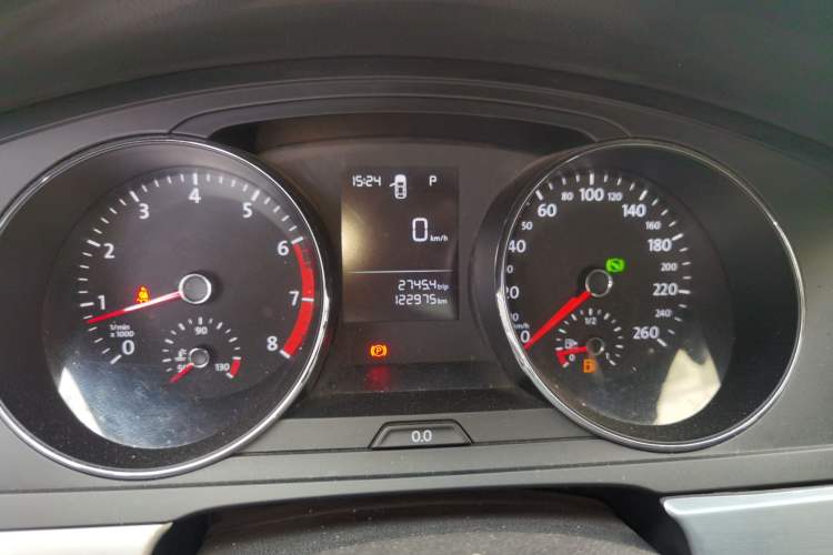 Used Volkswagen Lamando 2015 230TSI DSG Fashion Edition Instrument Cluster