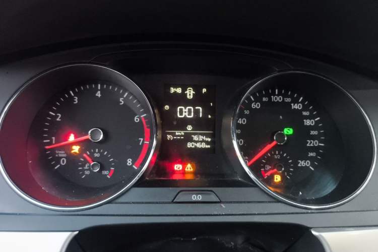 Used Volkswagen Lamando 2015 230TSI DSG Fashion Edition Instrument Cluster