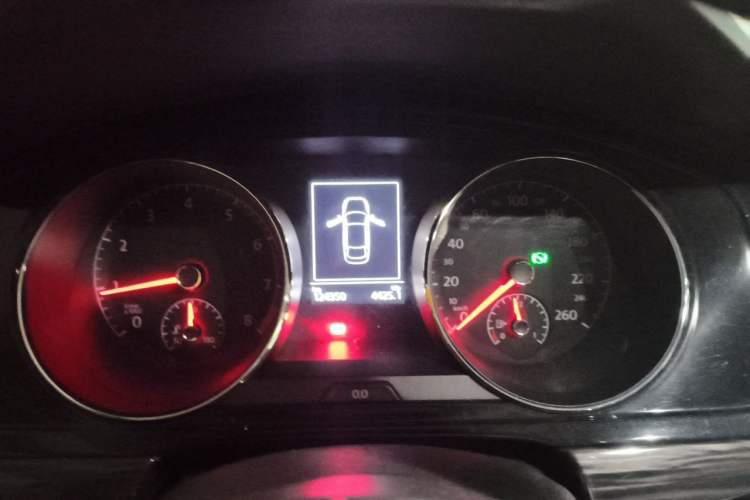 Used Volkswagen Lamando 2015 280TSI DSG Comfort Edition Instrument Cluster