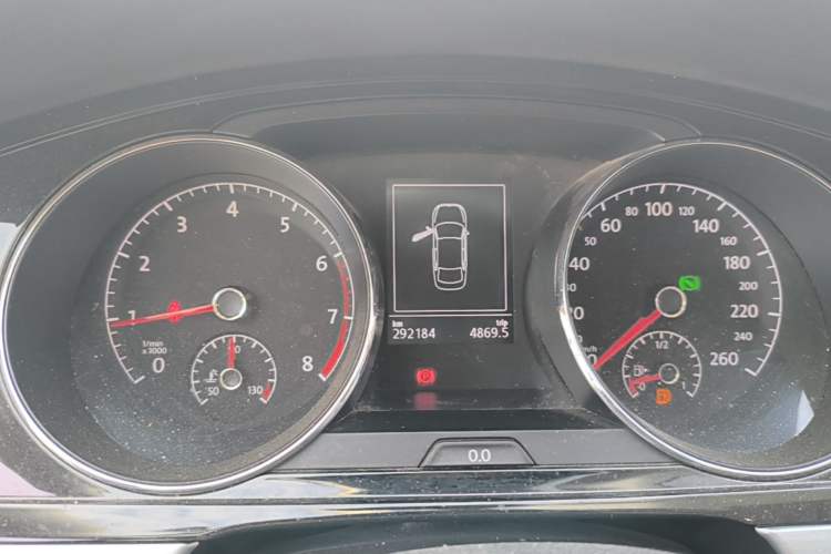 Used Volkswagen Lamando 2015 280TSI DSG Comfort Edition Instrument Cluster