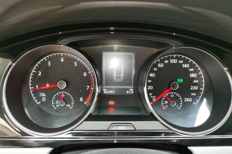 Used Volkswagen Lamando 2015 280TSI DSG Comfort Edition Instrument Cluster