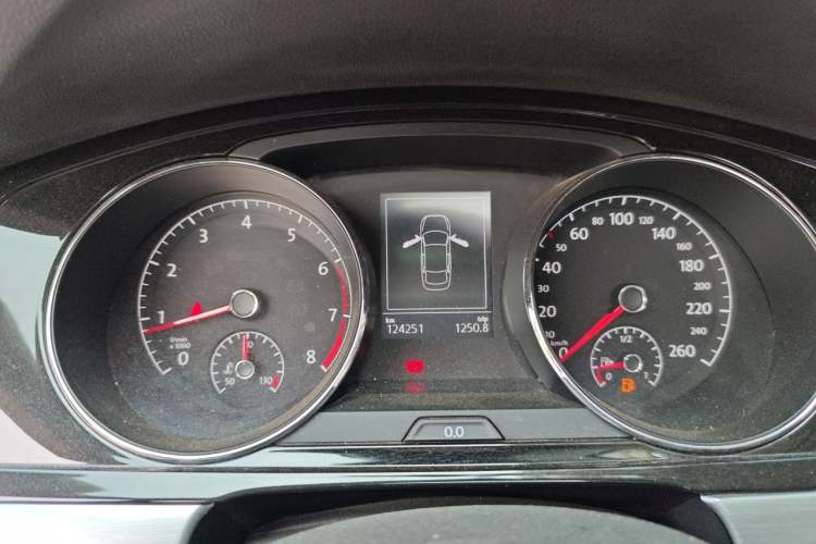 Used Volkswagen Lamando 2015 280TSI DSG Comfort Edition Instrument Cluster