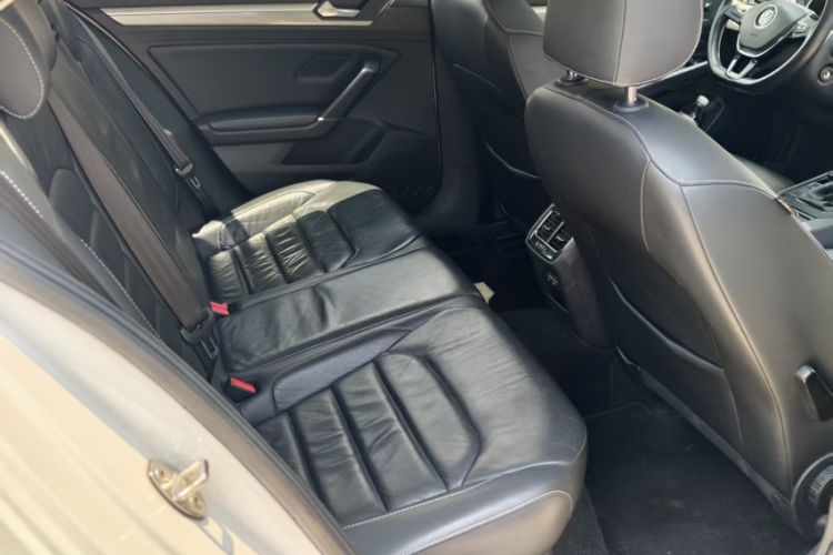 Used Volkswagen Lamando 2015 280TSI Manual Comfort Edition Interior 2