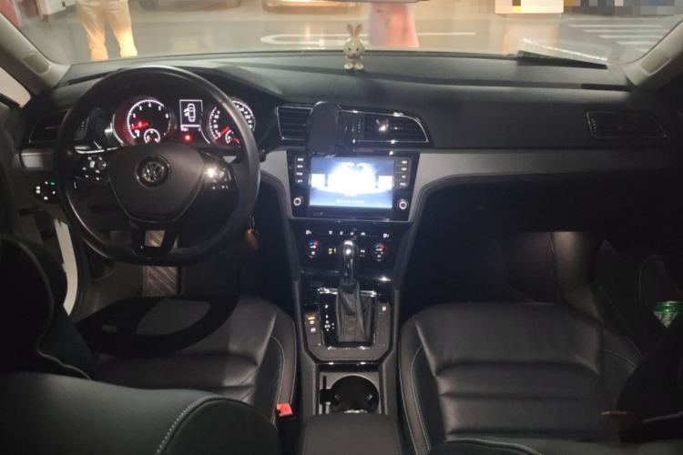 Used Volkswagen Lamando 2015 280TSI DSG Comfort Edition Interior 2