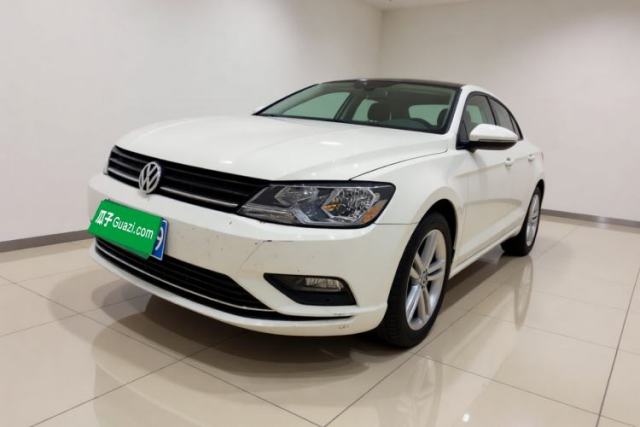 Volkswagen Lamando 2015 280TSI DSG Comfort Edition de segunda mano