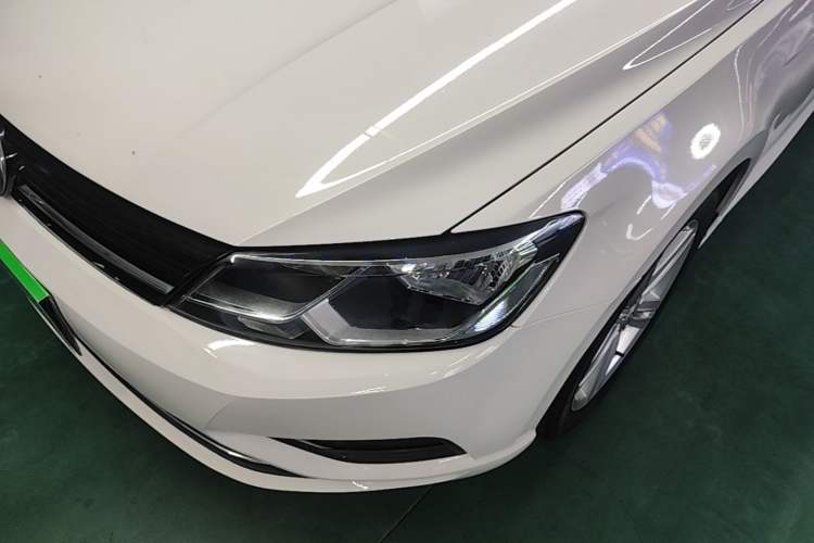 Used Volkswagen Lamando 2015 330TSI DSG Comfort Edition Left Front Headlight