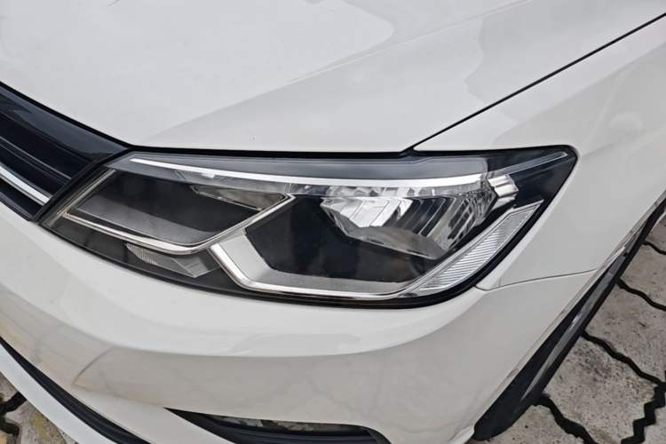 Used Volkswagen Lamando 2015 230TSI DSG Fashion Edition Left Front Headlight