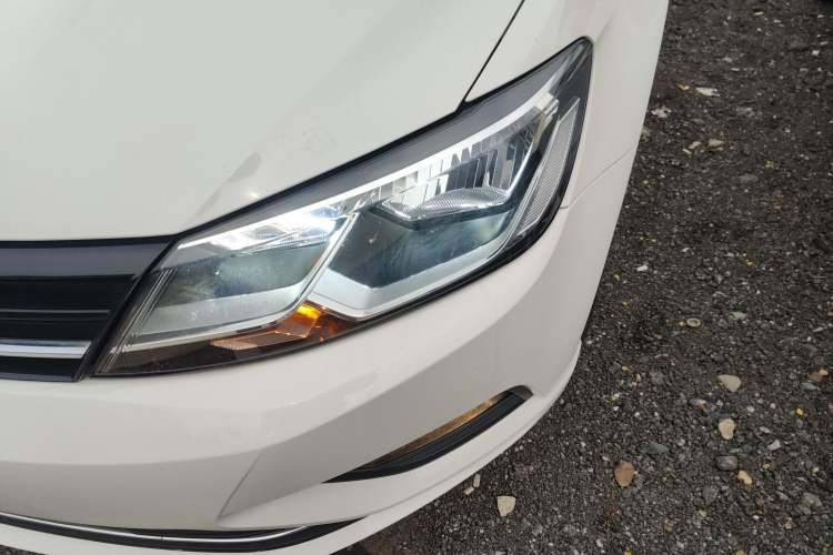 Used Volkswagen Lamando 2015 330TSI DSG Comfort Edition Left Front Headlight