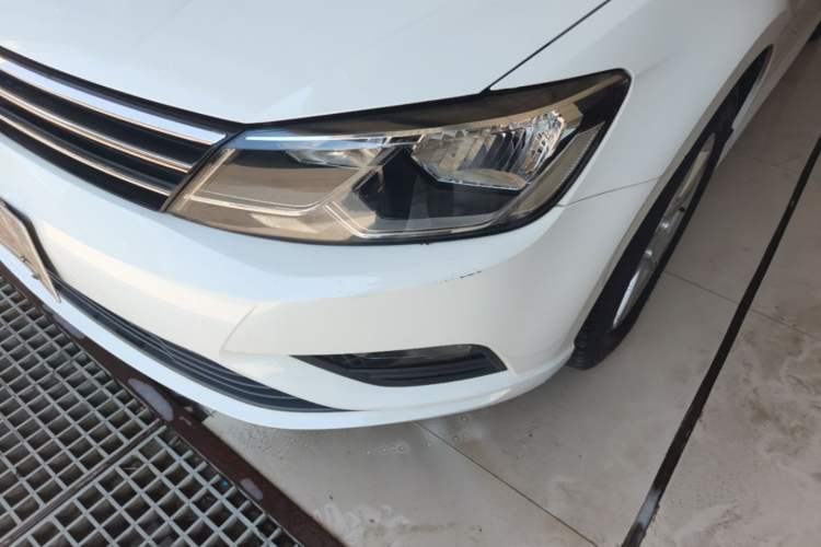 Used Volkswagen Lamando 2015 230TSI DSG Fashion Edition Left Front Headlight