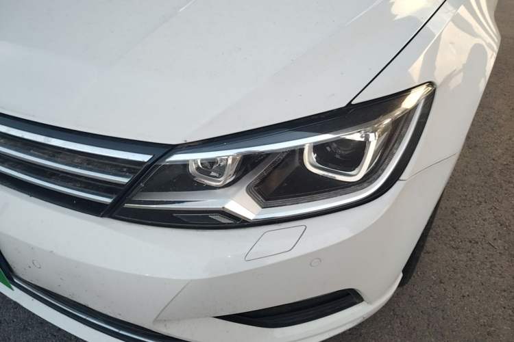 Used Volkswagen Lamando 2015 330TSI DSG Luxury Edition Left Front Headlight