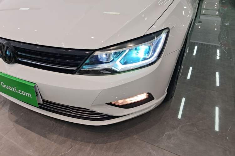 Used Volkswagen Lamando 2015 280TSI DSG Comfort Edition Left Front Headlight