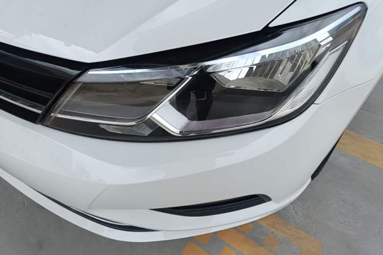 Used Volkswagen Lamando 2015 280TSI DSG Comfort Edition Left Front Headlight