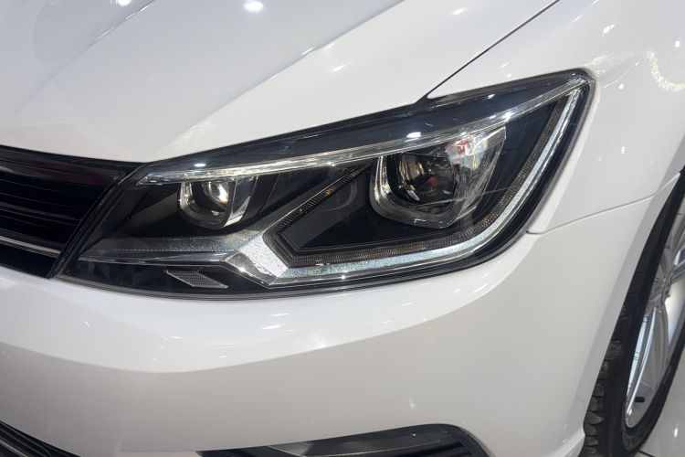 Used Volkswagen Lamando 2015 280TSI DSG Comfort Edition Left Front Headlight