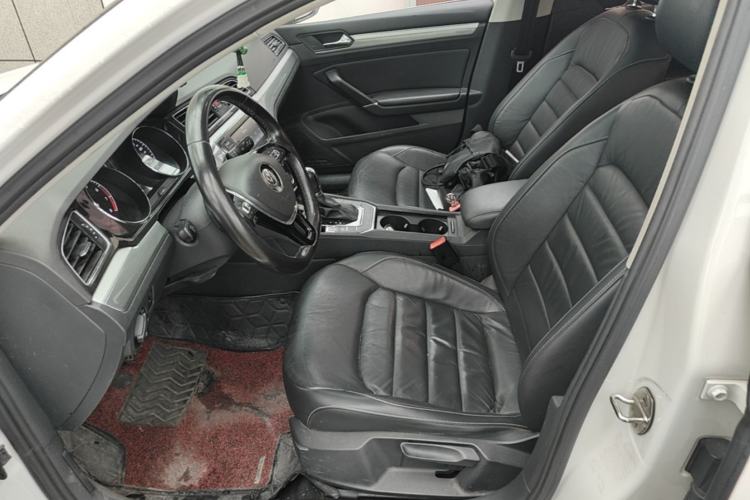 Used Volkswagen Lamando 2015 280TSI DSG Comfort Edition Left Front Seat