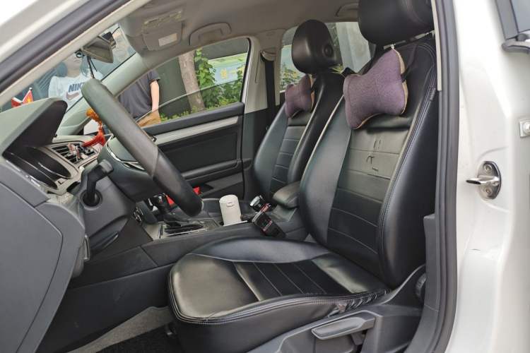 Used Volkswagen Lamando 2015 230TSI DSG Fashion Edition Left Front Seat