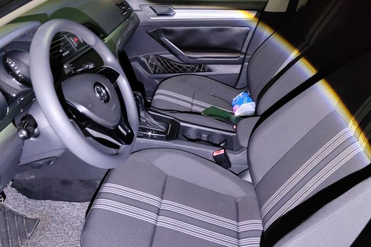 Used Volkswagen Lamando 2015 230TSI DSG Fashion Edition Left Front Seat