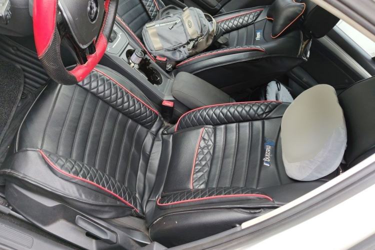 Used Volkswagen Lamando 2015 230TSI DSG Fashion Edition Left Front Seat