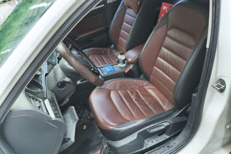 Used Volkswagen Lamando 2015 280TSI DSG Comfort Edition Left Front Seat