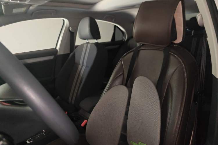 Used Volkswagen Lamando 2015 230TSI DSG Fashion Edition Left Front Seat